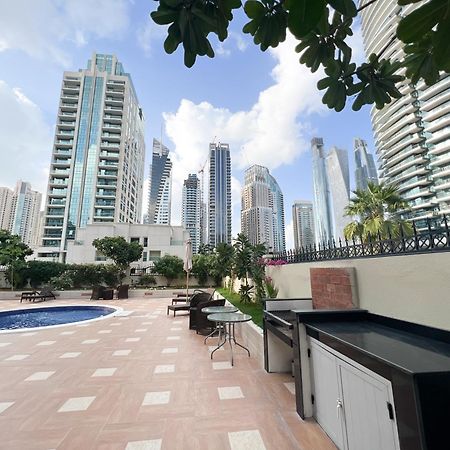 Spacious 2 Bed Apt At Marina High Floor Dubai Buitenkant foto