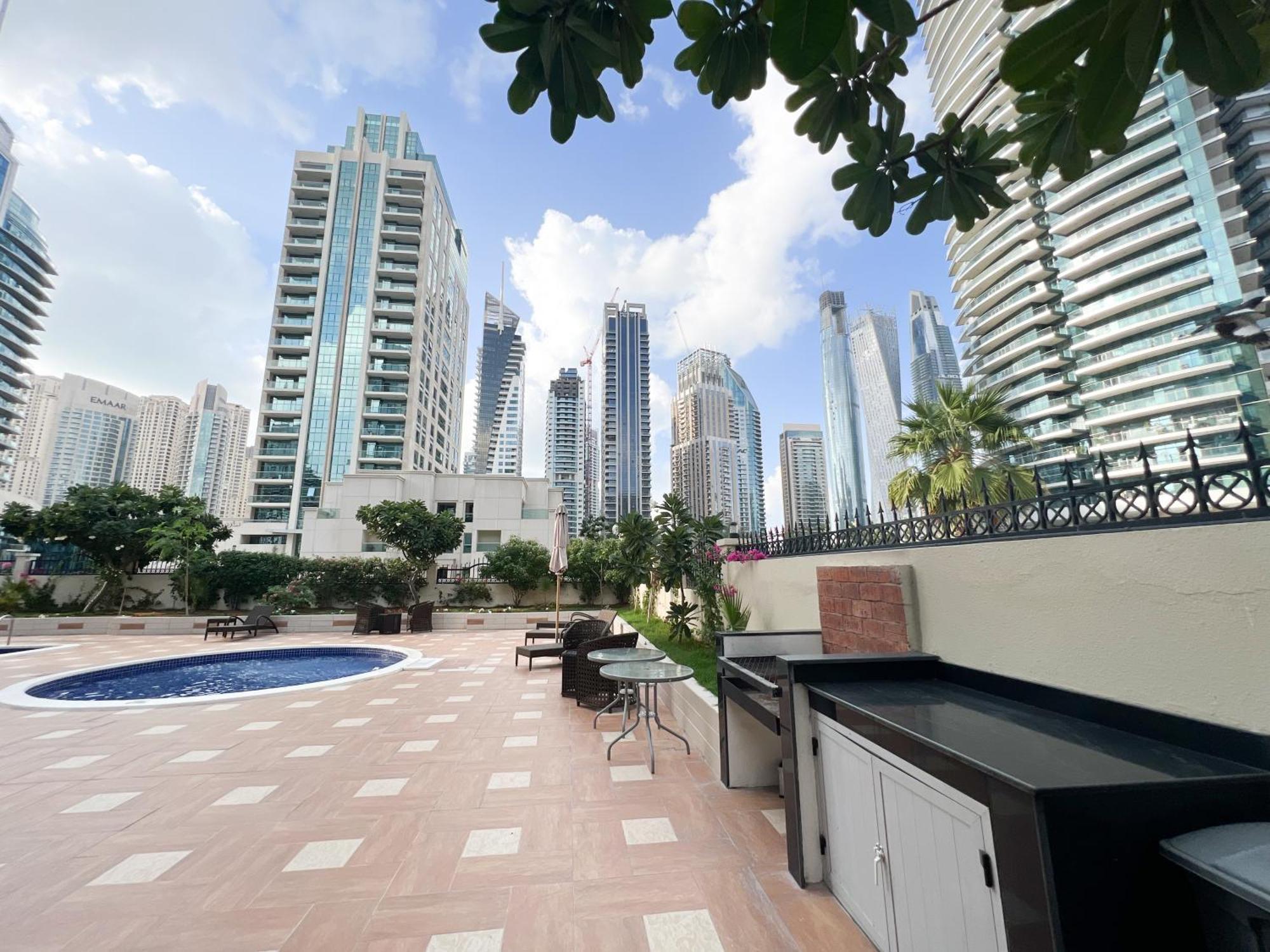 Spacious 2 Bed Apt At Marina High Floor Dubai Buitenkant foto
