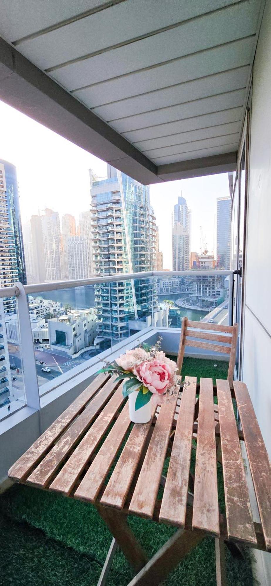 Spacious 2 Bed Apt At Marina High Floor Dubai Buitenkant foto